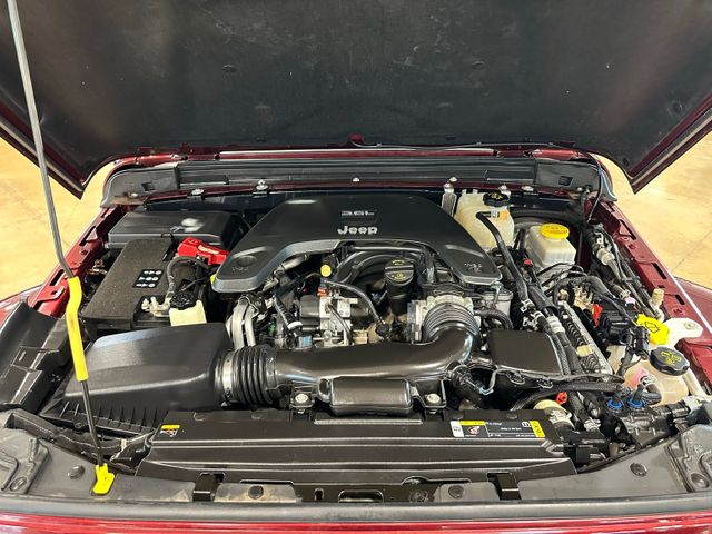 2021 Jeep Wrangler Unlimited Sahara Skyroof Power Top Cold Weather... | Irving, Texas | Hopper Motorplex 2021 Jeep Wrangler Unlimited Sahara Skyroof Power Top Cold Weather... | Irving, Texas | Hopper Motorplex