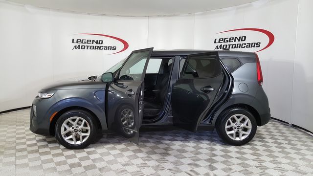 2021 Kia Soul S | Carrollton, TX | Legend Motorcars of Carrollton 2021 Kia Soul S | Carrollton, TX | Legend Motorcars of Carrollton