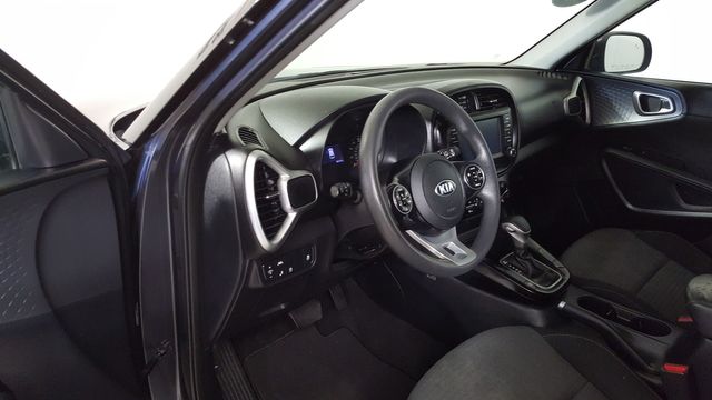 2021 Kia Soul S | Carrollton, TX | Legend Motorcars of Carrollton 2021 Kia Soul S | Carrollton, TX | Legend Motorcars of Carrollton