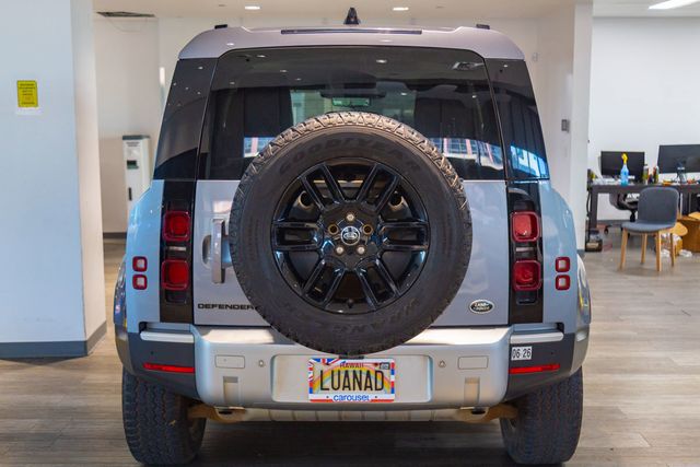 2021 Land Rover Defender Power soft top 90 S