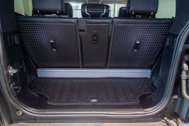 2021 Land Rover Defender Power soft top 90 S