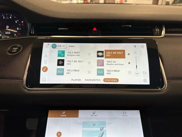 2021 Land Rover Range Rover Evoque S Panoramic Roof Black Exterior Pack Interactiv... | Irving, Texas | Hopper Motorplex 2021 Land Rover Range Rover Evoque S Panoramic Roof Black Exterior Pack Interactiv... | Irving, Texas | Hopper Motorplex