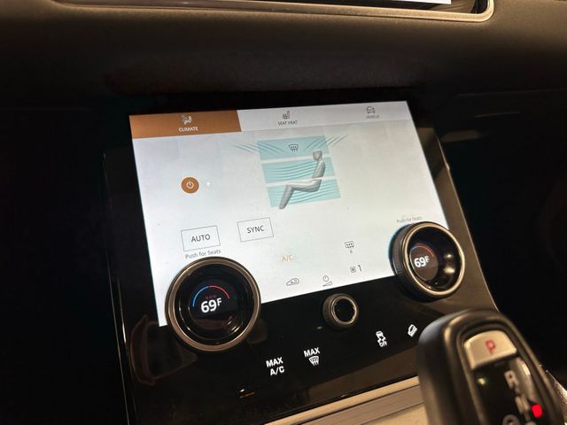 2021 Land Rover Range Rover Evoque S Panoramic Roof Black Exterior Pack Interactiv... | Irving, Texas | Hopper Motorplex