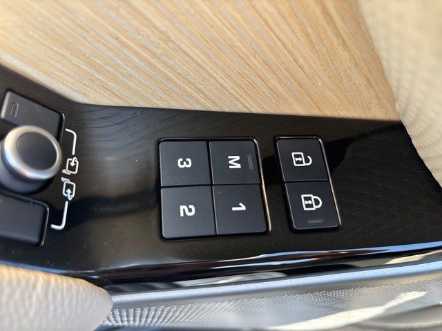 2021 Land Rover Range Rover Velar P340 R-Dynamic S | San Antonio, TX | Clear Choice Automotive South 2021 Land Rover Range Rover Velar P340 R-Dynamic S | San Antonio, TX | Clear Choice Automotive South