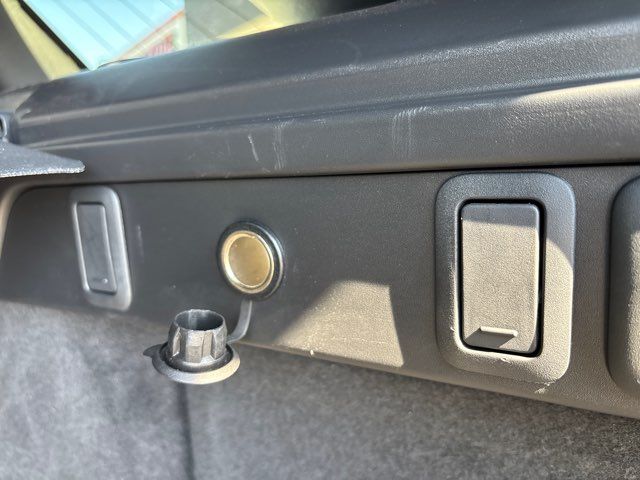 2021 Land Rover Range Rover Velar P340 R-Dynamic S | San Antonio, TX | Clear Choice Automotive South 2021 Land Rover Range Rover Velar P340 R-Dynamic S | San Antonio, TX | Clear Choice Automotive South