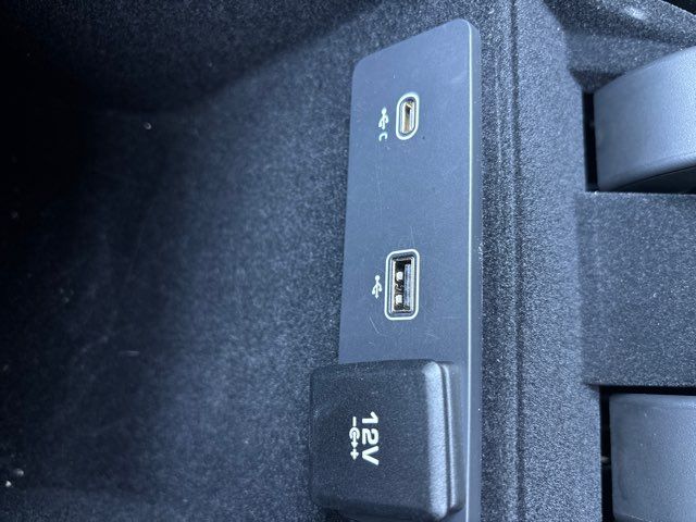 2021 Land Rover Range Rover Velar P340 R-Dynamic S | San Antonio, TX | Clear Choice Automotive South