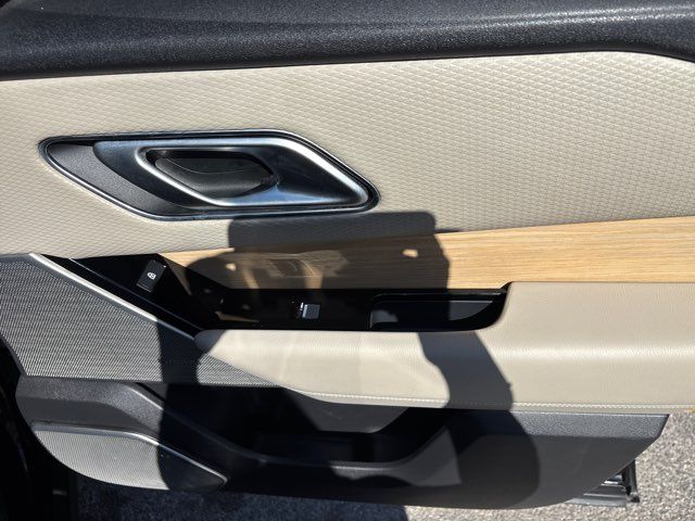 2021 Land Rover Range Rover Velar P340 R-Dynamic S | San Antonio, TX | Clear Choice Automotive South 2021 Land Rover Range Rover Velar P340 R-Dynamic S | San Antonio, TX | Clear Choice Automotive South