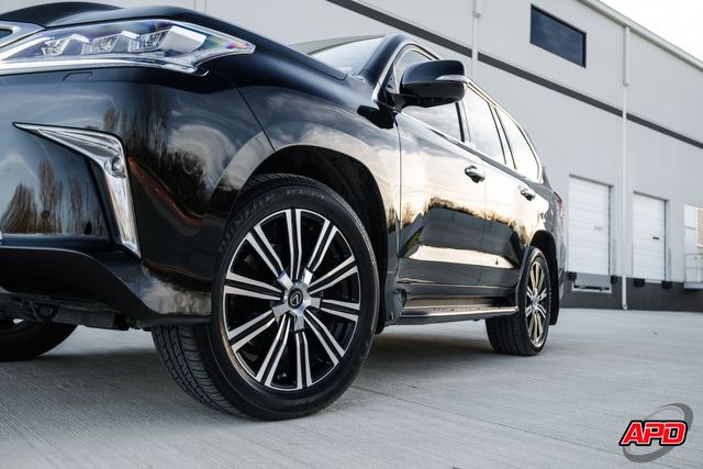 2021 Lexus LX 570 Two-Row 2021 Lexus LX 570 Two-Row