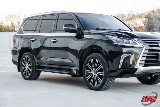 2021 Lexus LX 570 Two-Row