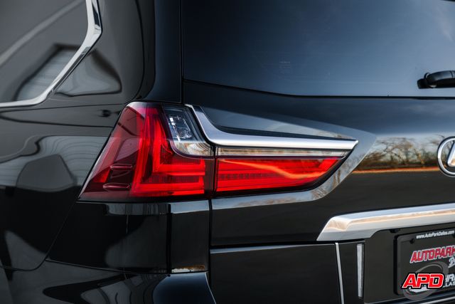 2021 Lexus LX 570 Two-Row 2021 Lexus LX 570 Two-Row