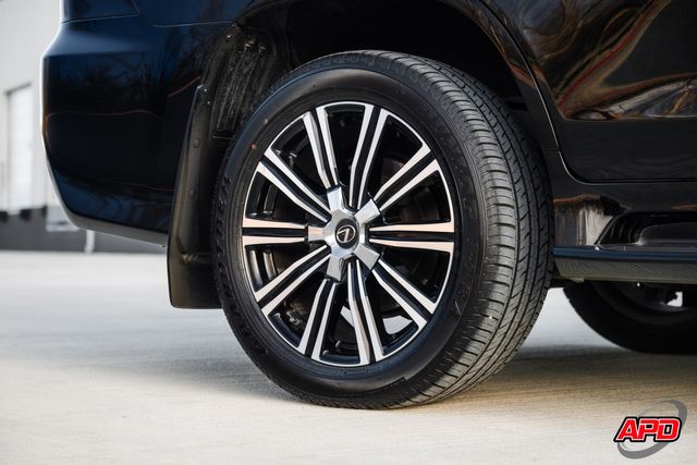 2021 Lexus LX 570 Two-Row