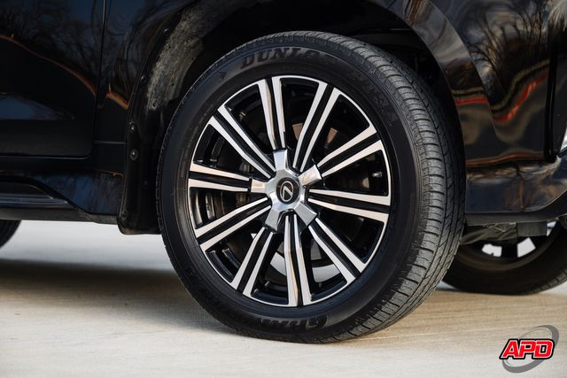 2021 Lexus LX 570 Two-Row