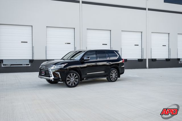 2021 Lexus LX 570 Two-Row 2021 Lexus LX 570 Two-Row