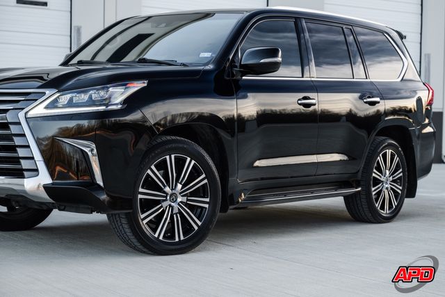 2021 Lexus LX 570 Two-Row 2021 Lexus LX 570 Two-Row