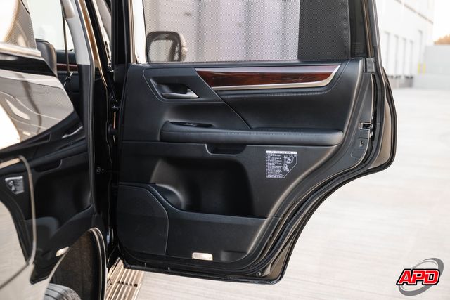 2021 Lexus LX 570 Two-Row 2021 Lexus LX 570 Two-Row