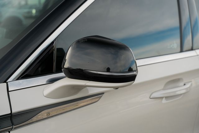 2021 Lincoln Aviator Reserve AWD / REGULAR OIL CHANGES / 1-OWNER | Austin, TX | Rocky Mountain Truck Stop Austin