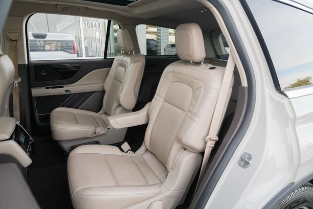 2021 Lincoln Aviator Reserve AWD / REGULAR OIL CHANGES / 1-OWNER | Austin, TX | Rocky Mountain Truck Stop Austin