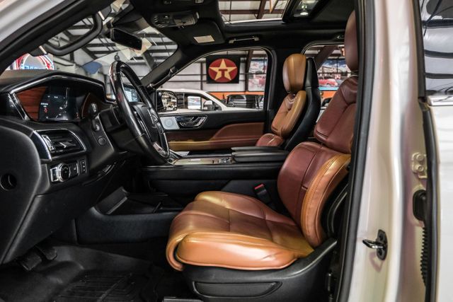 2021 Lincoln Navigator L Reserve | Addison, TX | Mr Car Guys