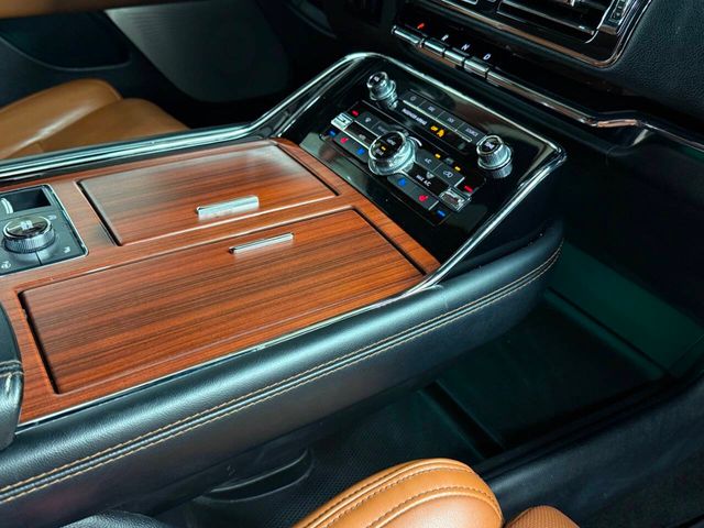 2021 Lincoln Navigator L Reserve | Houston, TX | Houston Auto Credit 2021 Lincoln Navigator L Reserve | Houston, TX | Houston Auto Credit