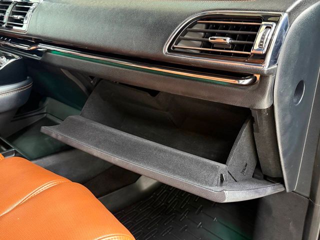 2021 Lincoln Navigator L Reserve | Houston, TX | Houston Auto Credit 2021 Lincoln Navigator L Reserve | Houston, TX | Houston Auto Credit