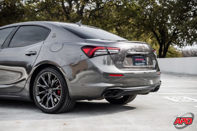 2021 Maserati Ghibli SQ4 2021 Maserati Ghibli SQ4