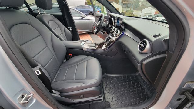 2021 Mercedes-Benz GLC 300 4MATIC