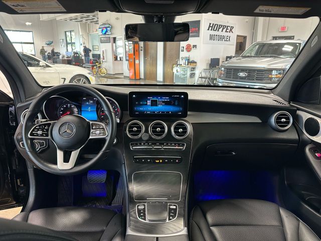 2021 Mercedes-Benz GLC GLC 300 | Irving, Texas | Hopper Motorplex 2021 Mercedes-Benz GLC GLC 300 | Irving, Texas | Hopper Motorplex