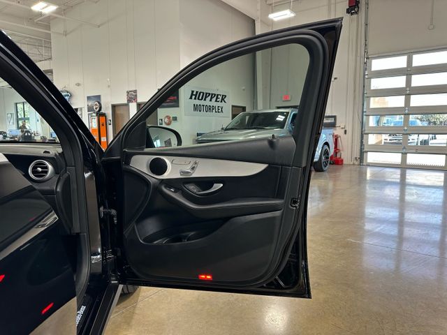 2021 Mercedes-Benz GLC GLC 300 | Irving, Texas | Hopper Motorplex 2021 Mercedes-Benz GLC GLC 300 | Irving, Texas | Hopper Motorplex