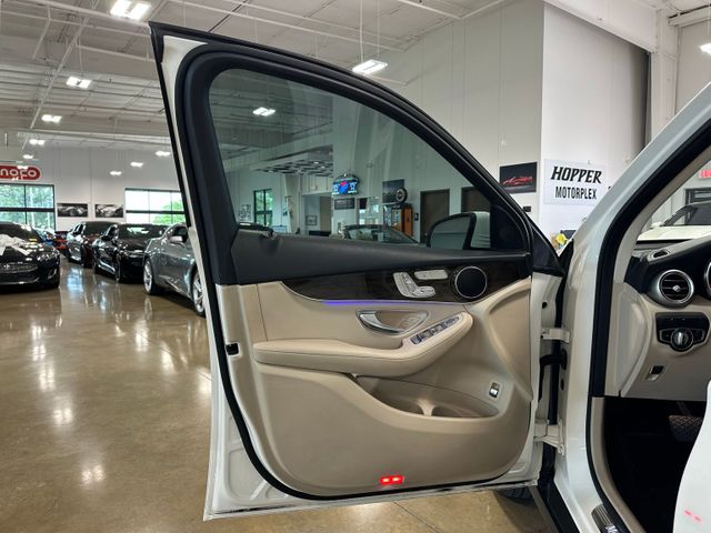 2021 Mercedes-Benz GLC GLC 300 | Irving, Texas | Hopper Motorplex