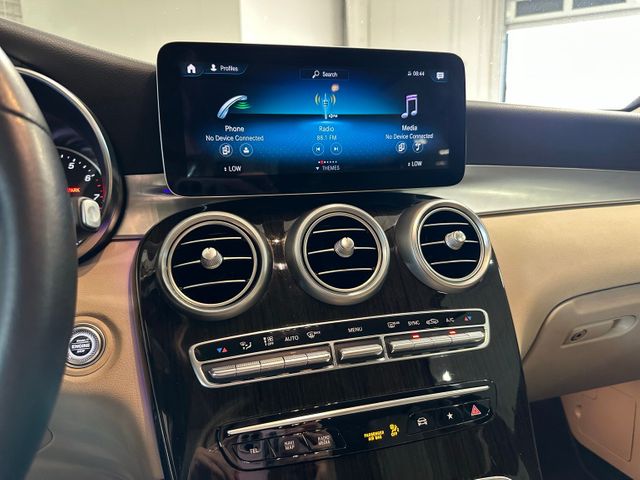 2021 Mercedes-Benz GLC GLC 300 | Irving, Texas | Hopper Motorplex 2021 Mercedes-Benz GLC GLC 300 | Irving, Texas | Hopper Motorplex