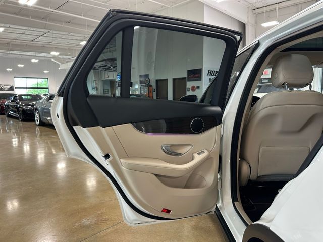 2021 Mercedes-Benz GLC GLC 300 | Irving, Texas | Hopper Motorplex