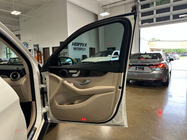 2021 Mercedes-Benz GLC GLC 300 | Irving, Texas | Hopper Motorplex