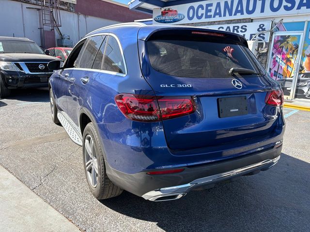 2021 Mercedes-Benz GLC 300