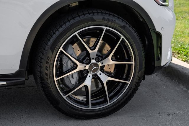 2021 Mercedes-Benz GLC AMG 43 2021 Mercedes-Benz GLC AMG 43