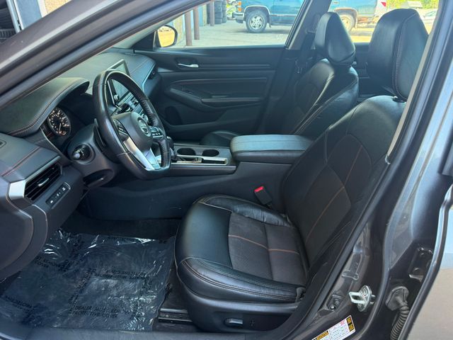 2021 Nissan Altima 2.5 SR