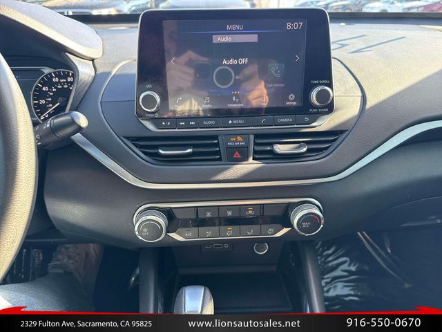 2021 Nissan Altima 2.5 SV