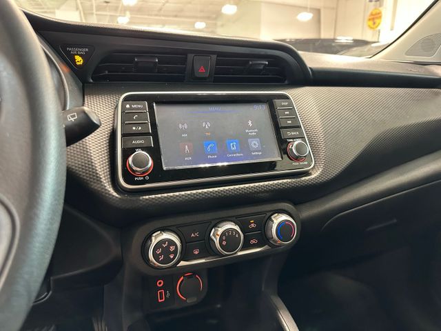 2021 Nissan Kicks S | Irving, Texas | Hopper Motorplex