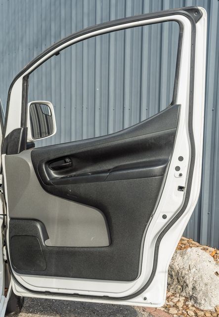 2021 Nissan NV200 SV / CARGO MINI VAN / CLEAN CARFAX 1-OWNER | Austin, TX | Rocky Mountain Truck Stop Austin