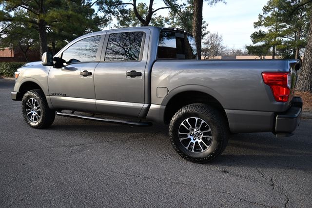 2021 Nissan Titan SV