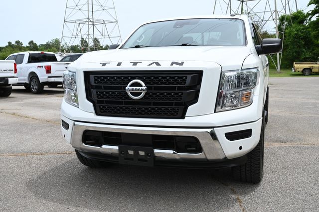 2021 Nissan Titan SV