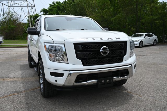 2021 Nissan Titan SV