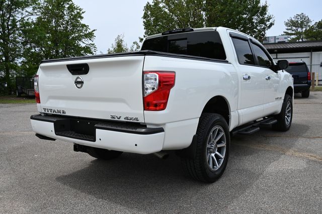 2021 Nissan Titan SV