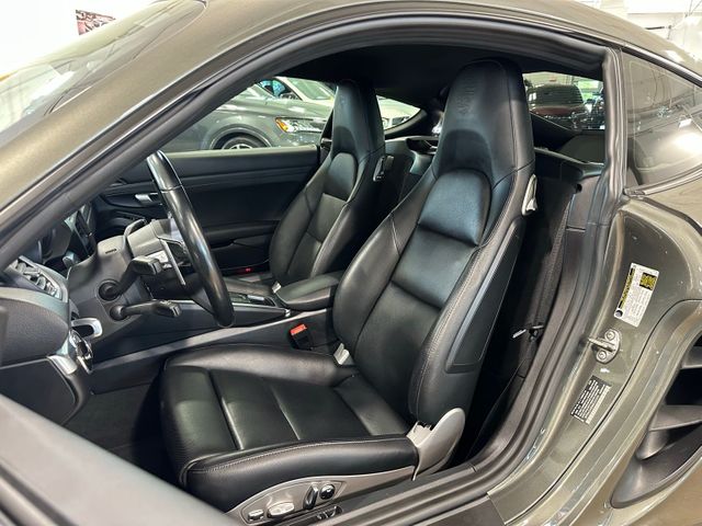 2021 Porsche 718 Cayman T Premium Package | Irving, Texas | Hopper Motorplex 2021 Porsche 718 Cayman T Premium Package | Irving, Texas | Hopper Motorplex