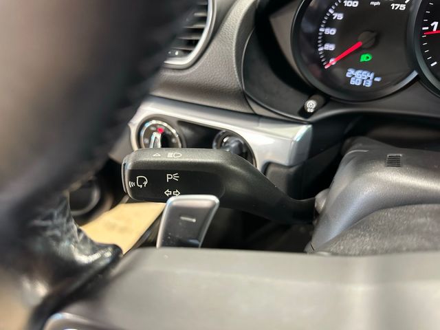 2021 Porsche 718 Cayman T Premium Package | Irving, Texas | Hopper Motorplex