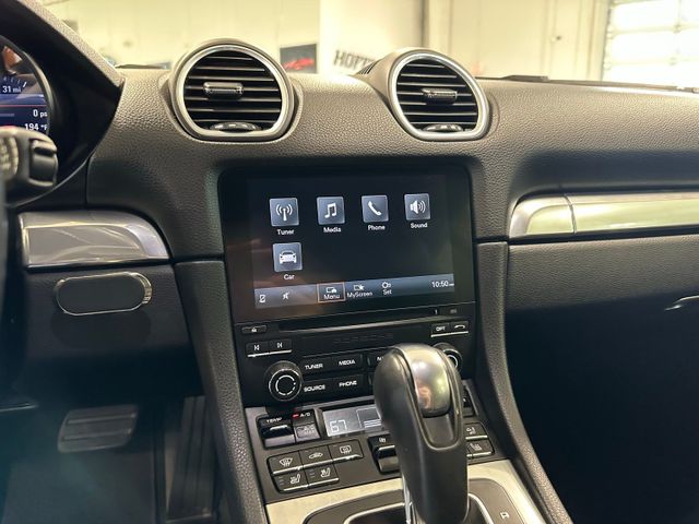 2021 Porsche 718 Cayman T Premium Package | Irving, Texas | Hopper Motorplex 2021 Porsche 718 Cayman T Premium Package | Irving, Texas | Hopper Motorplex