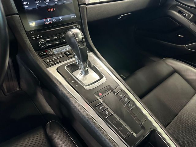 2021 Porsche 718 Cayman T Premium Package | Irving, Texas | Hopper Motorplex