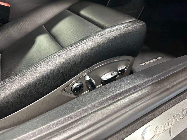 2021 Porsche 718 Cayman T Premium Package | Irving, Texas | Hopper Motorplex 2021 Porsche 718 Cayman T Premium Package | Irving, Texas | Hopper Motorplex