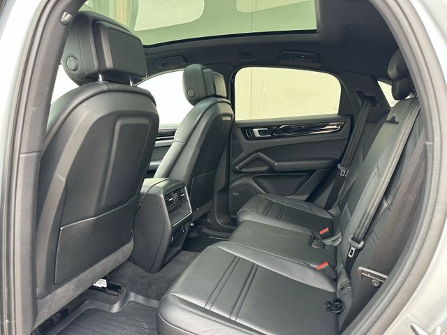 2021 Porsche Cayenne Coupe Base | Irving, Texas | Hopper Motorplex 2021 Porsche Cayenne Coupe Base | Irving, Texas | Hopper Motorplex