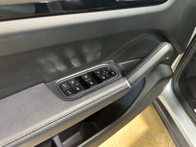 2021 Porsche Cayenne Coupe Base Premium Package | Irving, Texas | Hopper Motorplex