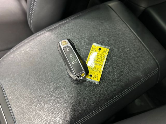 2021 Porsche Cayenne Coupe Base Premium Package | Irving, Texas | Hopper Motorplex